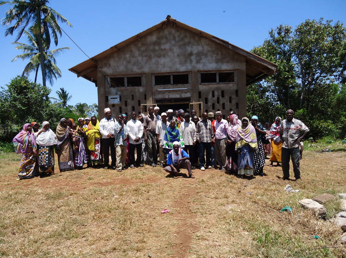 Gegenseitige Besuche an den Landingsites fördern den Austausch von Fischern und BMU-Mitgliedern Gegenseitige Besuche an den Landingsites fördern den Austausch von Fischern und BMU-Mitgliedern